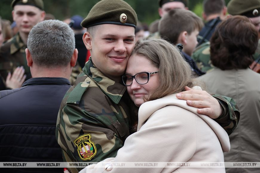 Будущие офицеры дали клятву на верность Родине | На страже Родины | Дзен