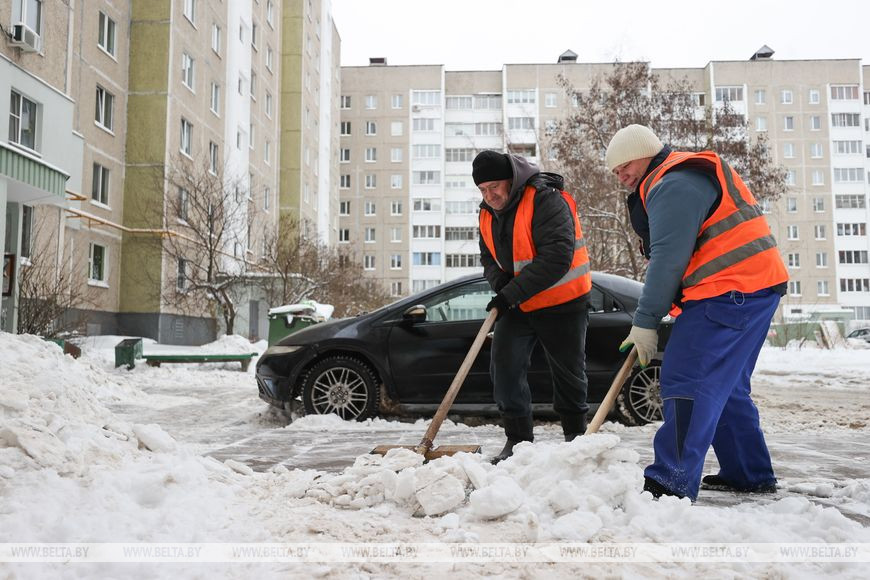 Тает на глазах: как работает единственный в Беларуси снегоплавильный пункт