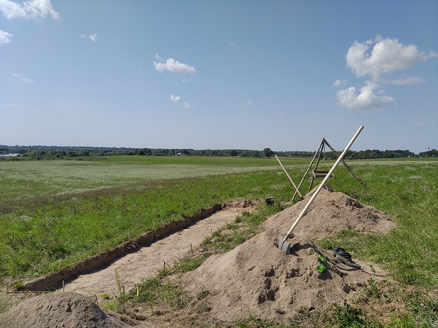 Раскоп на верхнепалеалитической стоянке возле д. Новосёлки Ветковского района Гомельской области