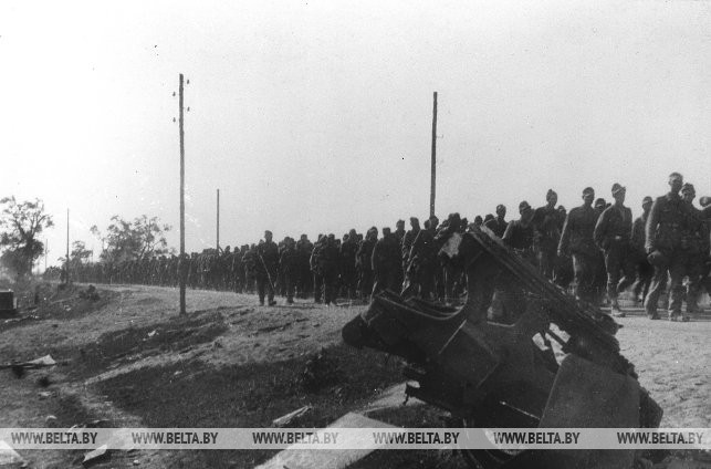 Немецкие военнопленные, взятые под Полоцком
