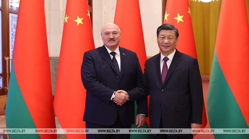 Президент Беларуси Александр Лукашенко и Председатель КНР Си Цзиньпин