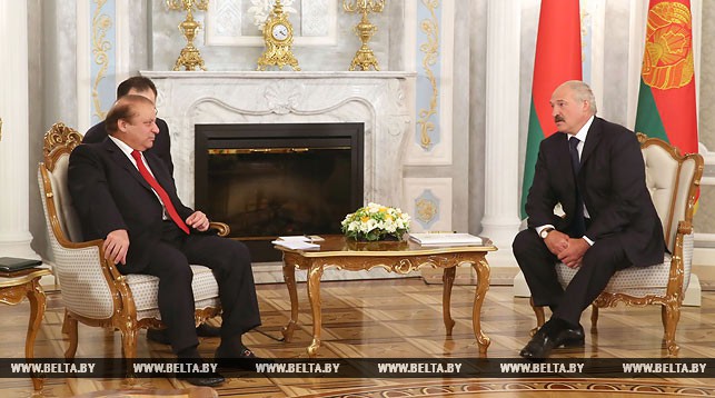 Наваз Шариф и Александр Лукашенко