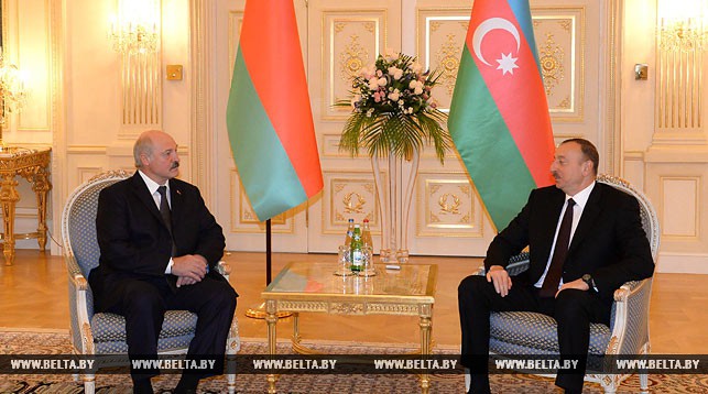 Александр Лукашенко на встрече с Ильхамом Алиевым