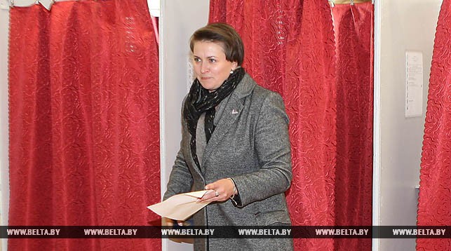 Татьяна Короткевич во время голосования.