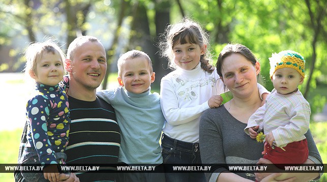 Семья витебчан Анны и Сергея Савченко.