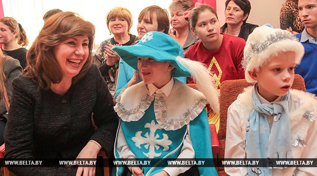 Наталья Кочанова во время акции "Наши Дети"