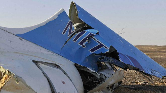 Обломки самолета А321 "Когалымавиа". Фото: Би-би-си