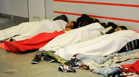 Беженцы на вокзале в Будапеште
