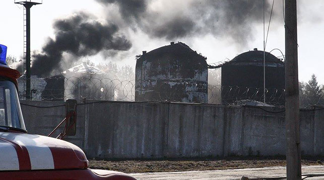 Пожар на нефтебазе под Киевом. Фотос сайта joinfo.ua