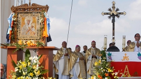 Во время празднования 400-летия пребывания чудотворной иконы Матери Божьей Будславской. 2013 год