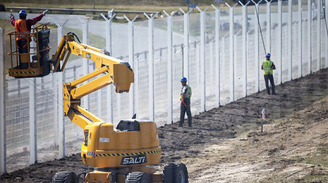 Строительство стены на границе Венгрии с Сербией