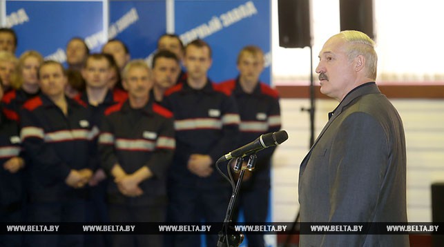 Александр Лукашенко пообщался с трудовым коллективом Минского моторного завода