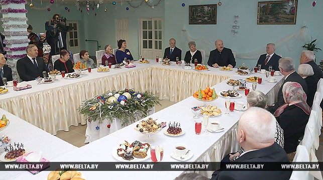 Во время встречи в Николаевщинском доме-интернате для ветеранов войны, труда и инвалидов