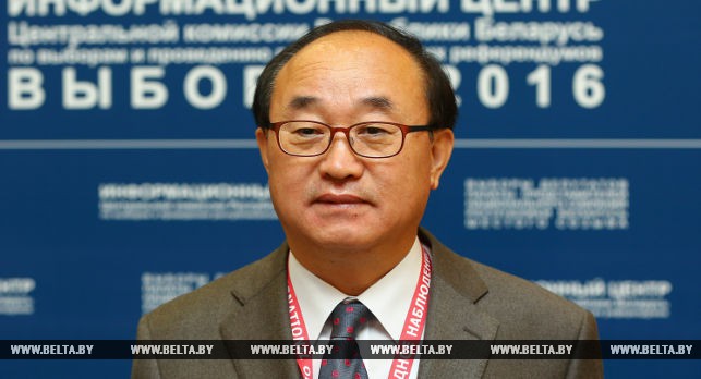 Международный наблюдатель из Республики Корея Чонг Хо Чин
