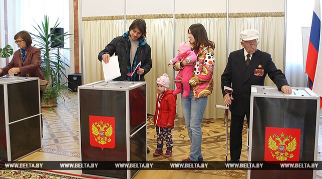 Голосование на избирательном участке №8042 города Минска (посольство Российской Федерации)