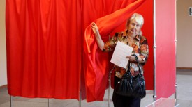 Валентина Шайкова на участке для голосования №14.