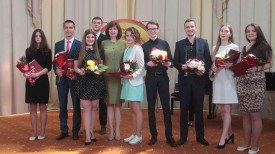 Наталья Кочанова с лауреатами фондов