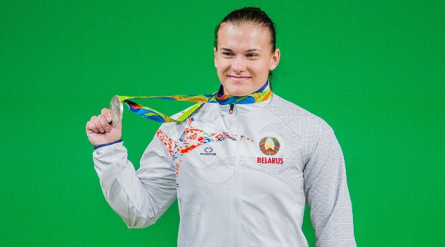 Дарья Наумова с медалью Олимпийских игр-2016. Фото НОК Беларуси - БЕЛТА