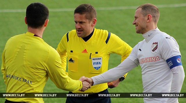 Новый капитан "Белшины" Виталий Булыга (справа). Фото официального сайта бобруйского клуба