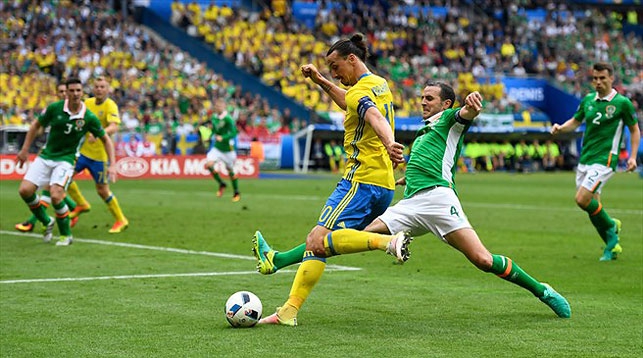 Во время матча Швеция - Ирландия. Фото УЕФА