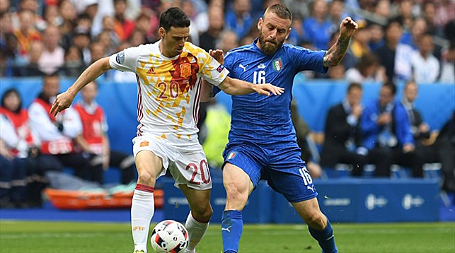 Во время матча Италия - Испания. Фото УЕФА