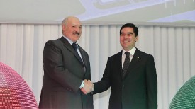 Александр Лукашенко и Гурбангулы Бердымухамедов. Фото из архива