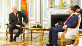 Александр Лукашенко и То Лам