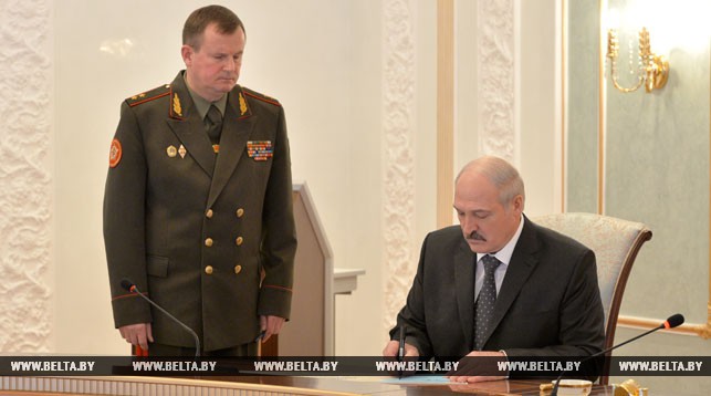 Александр Лукашенко утверждает замысел совместного стратегического учения вооруженных сил Беларуси и России "Запад-2017"