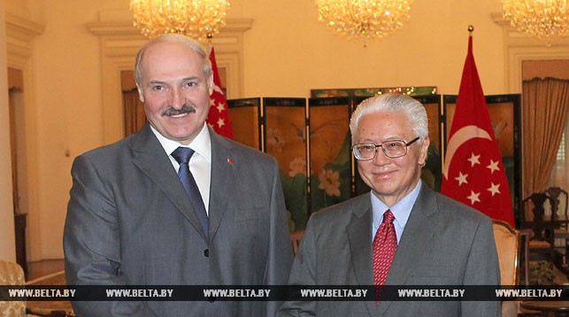 Александр Лукашенко и Тони Тан Кен Ям. Фото из архива