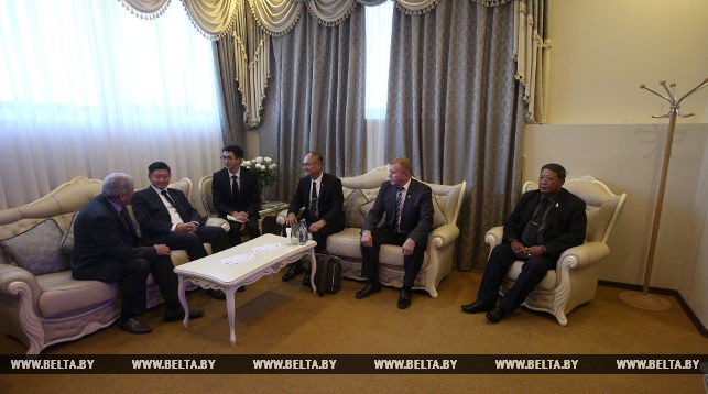 Парламентскую делегацию Таиланда встретили в Минске