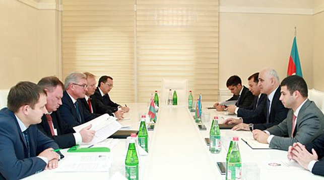 Во время встречи. Фото Министерства экономики Азербайджана