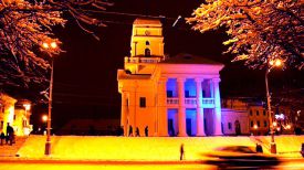 Минская городская ратуша в праздничном освещении. Фото из архива
