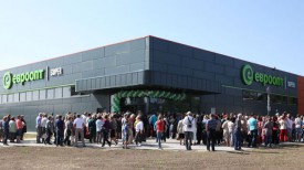 На церемонию открытия собрались сотни жителей Кличевского района