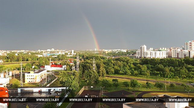радуга после дождя в Минске