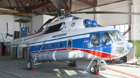 Российский вертолет Ми-8 на базе в Баренцбурге, Норвегия. Фото EPA