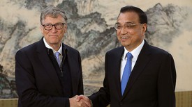 Билл Гейтс и Ли Кэцян. Фото China Daily