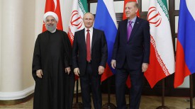 Хасан Роухани, Владимир Путин и Реджеп Тайип Эрдоган. Фото ТАСС