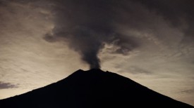 Вулкан Агунг. Фото Синьхуа - БЕЛТА.
