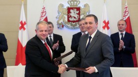 Юрий Бондарь и Михеил Гиоргадзе. Фото посольства РБ в Грузии