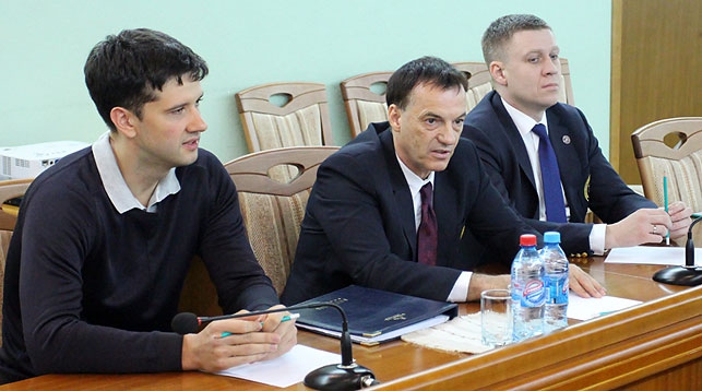 Стефан Фокс (в центре). Фото Министерства спорта и туризма Беларуси