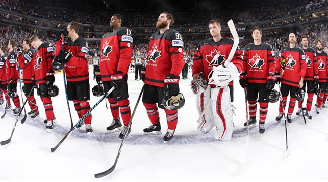 Хоккеисты сборной Канады. Фото IIHF