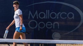Виктория Азаренко на корте Mallorca Open. Фото организаторов турнира