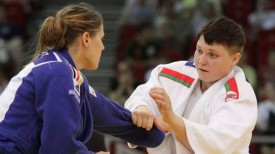 Марина Слуцкая (справа). Фото Международной федерации дзюдо