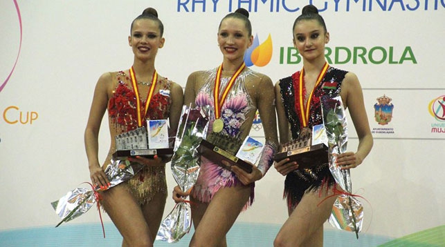 Алина Горносько (справа). Фото официальной группы художественной гимнастики Республики Беларусь "ВКонтакте"