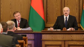 Александр Лукашенко и премьер-министр Андрей Кобяков