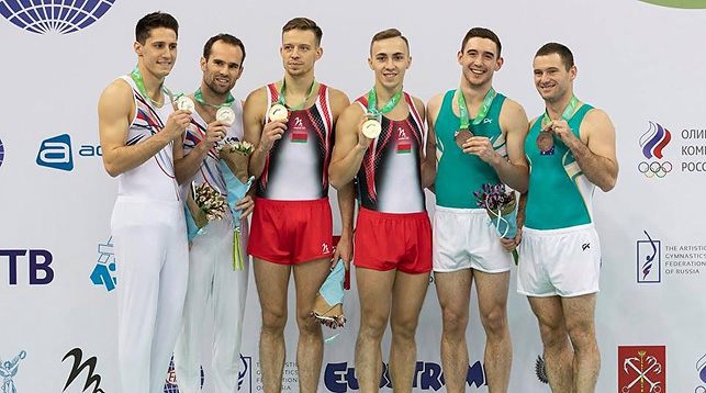 Олег Рябцев и Владислав Гончаров (в центре). Фото Белорусской ассоциации гимнастики