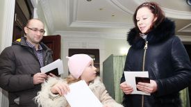 Семья Еремовых на участке для голосования №58 г. Могилева