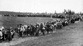 Советские граждане, освобожденные из фашистского лагеря смерти. 1944 год.
