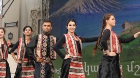 Ансамбль армянского танца и песни &quot;Эребуни&quot;. Фото из архива