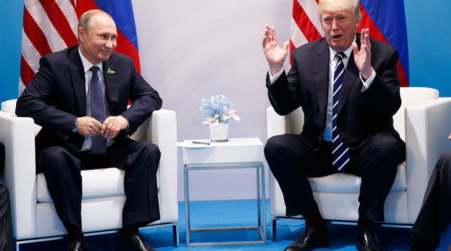 Владимир Путин и Дональд Трамп. Фото AP